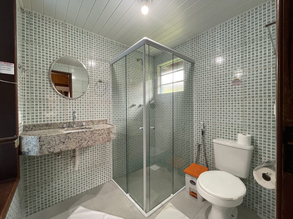 Romantic Double Room | Bathroom | Free toiletries, towels, soap, toilet paper