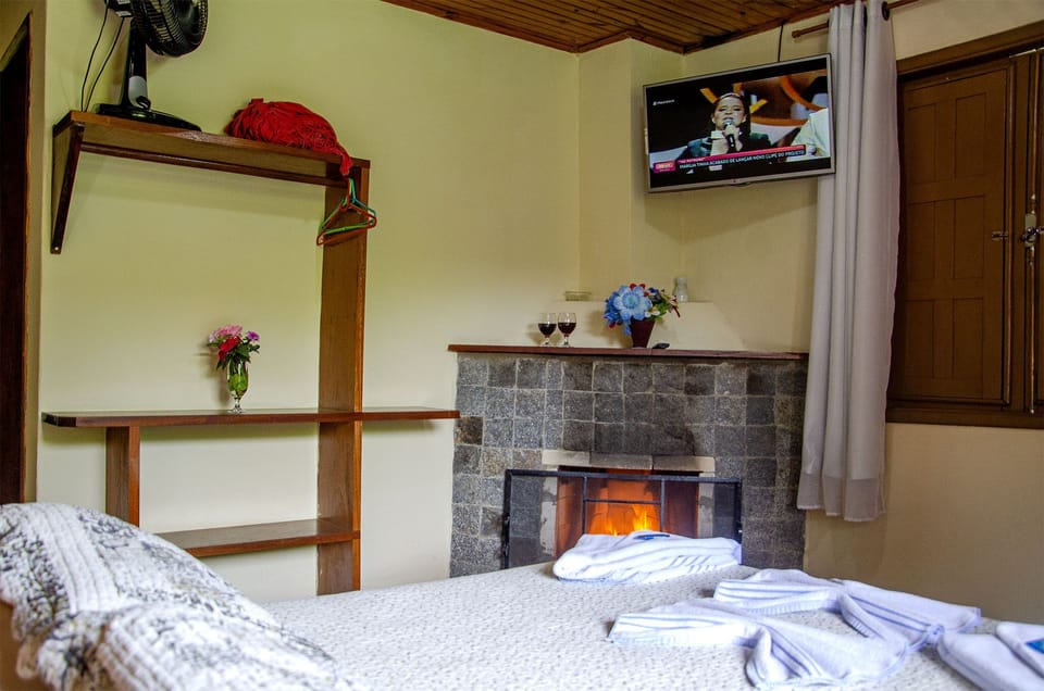 Double Room | Minibar, blackout drapes, free WiFi, bed sheets