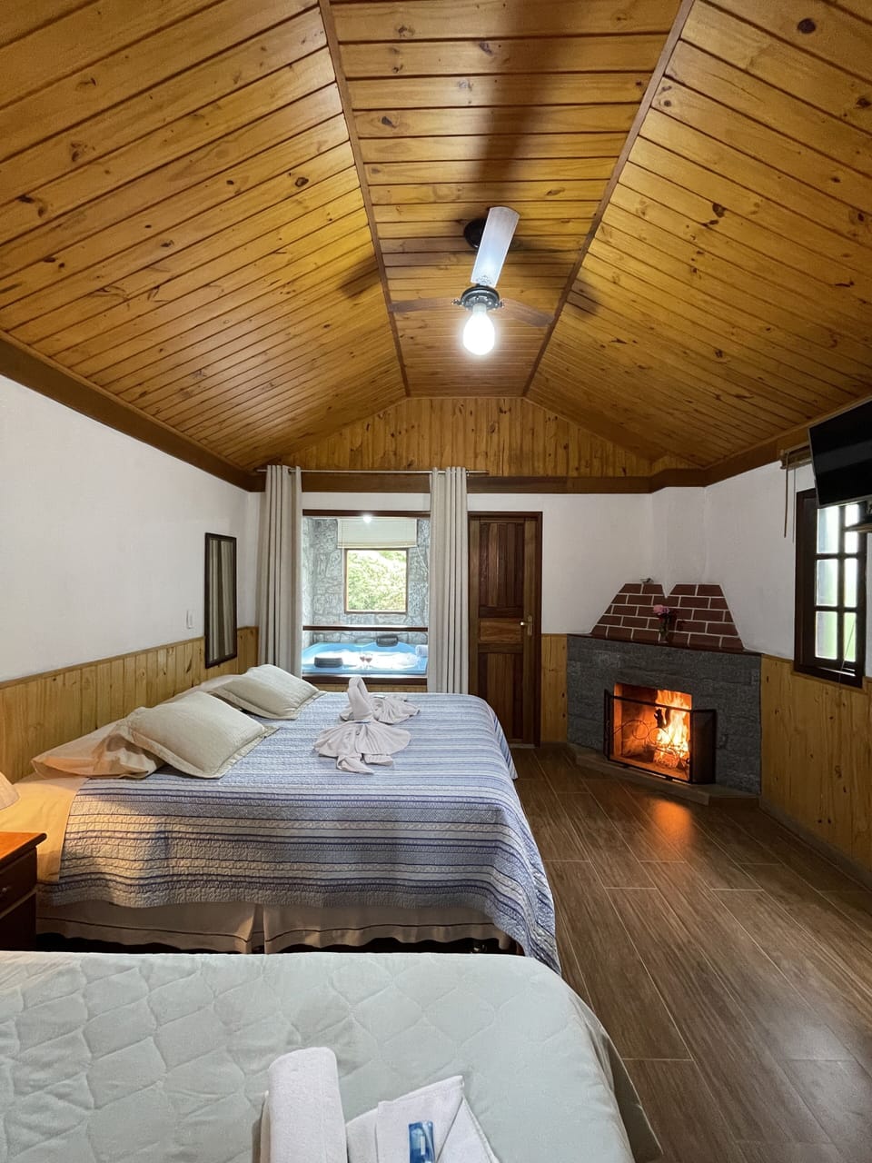 Romantic Double Room | Minibar, blackout drapes, free WiFi, bed sheets