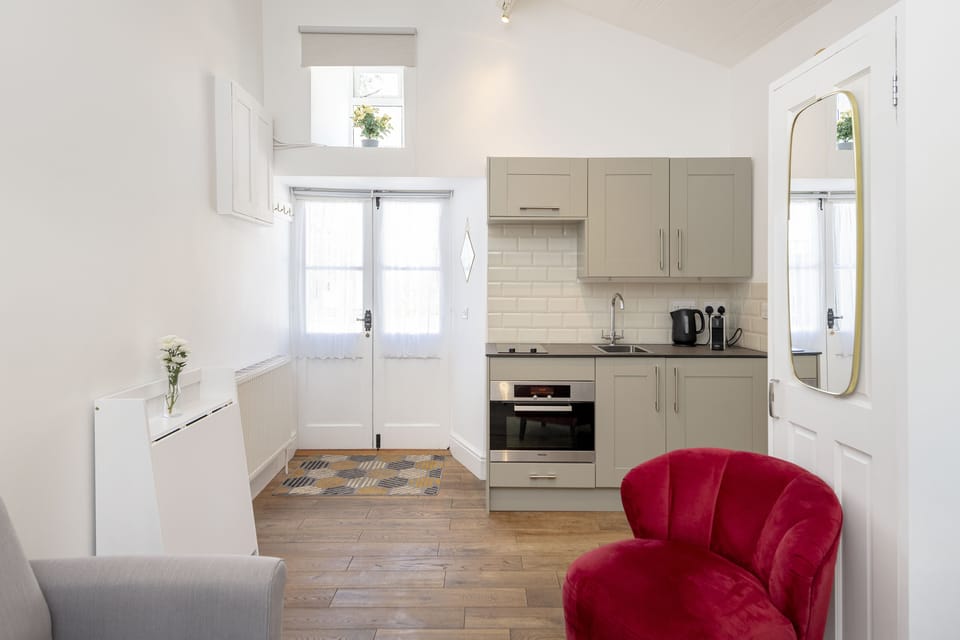 Comfort Studio, 1 Double Bed | Private kitchenette | Espresso maker, electric kettle