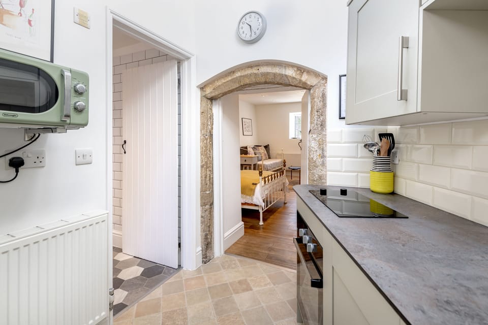 Comfort Apartment, 1 Double Bed | Private kitchen | Espresso maker, electric kettle