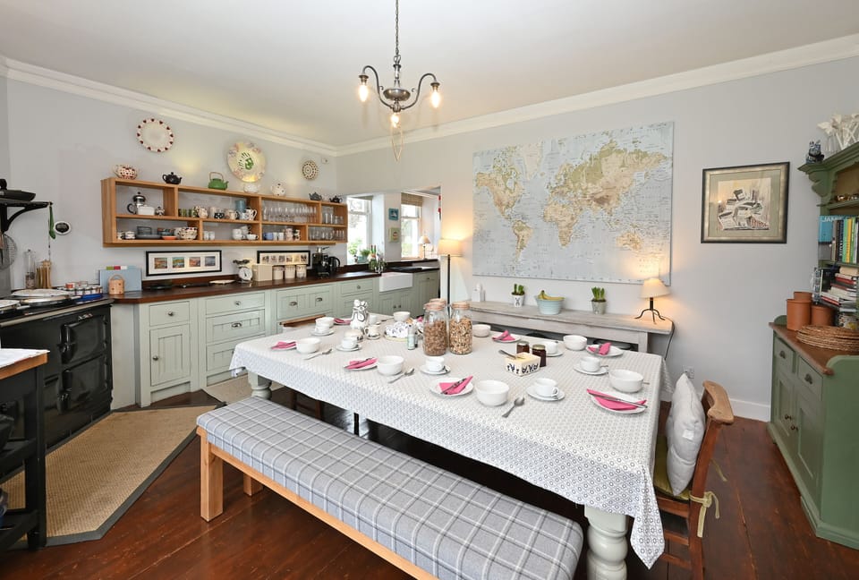 House, Ensuite | Shared kitchen