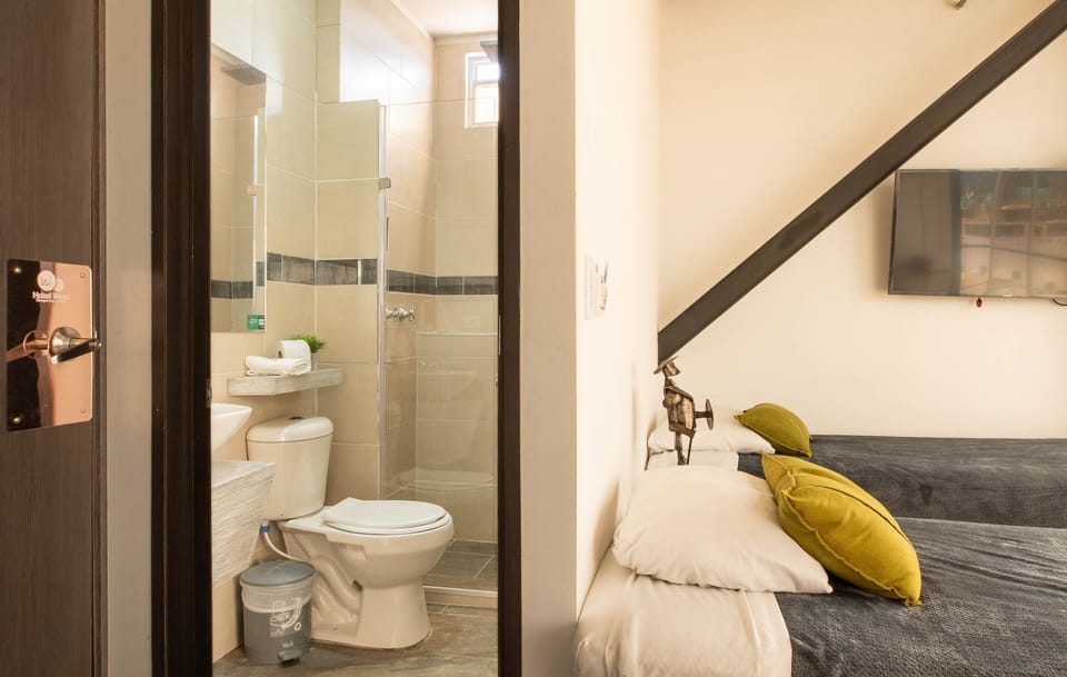 Twin Room | Hypo-allergenic bedding, free WiFi, bed sheets