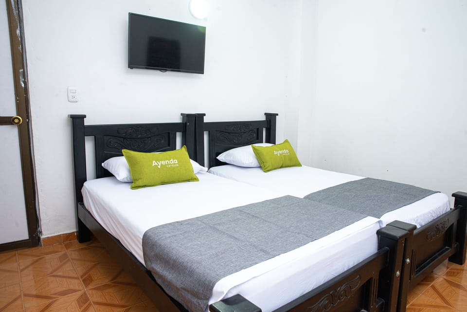 Superior Quadruple Room | WiFi (free), bed sheets