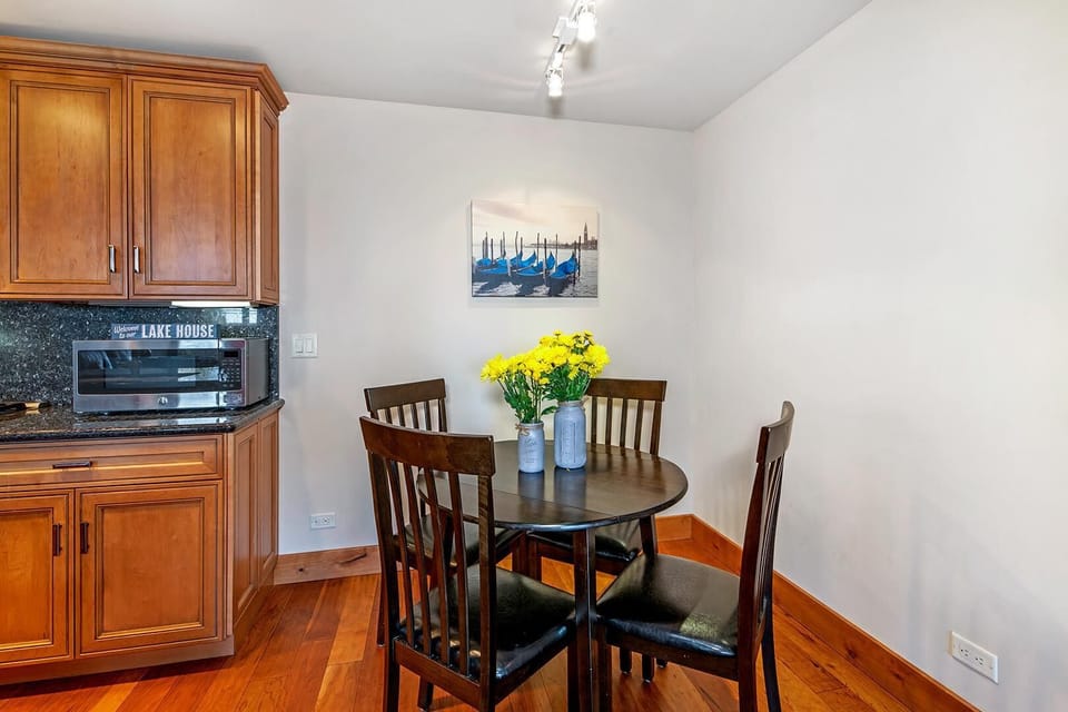 Condo, Multiple Beds, Lake View (MV32: Lakeland Village Luxury Condo W) | In-room dining