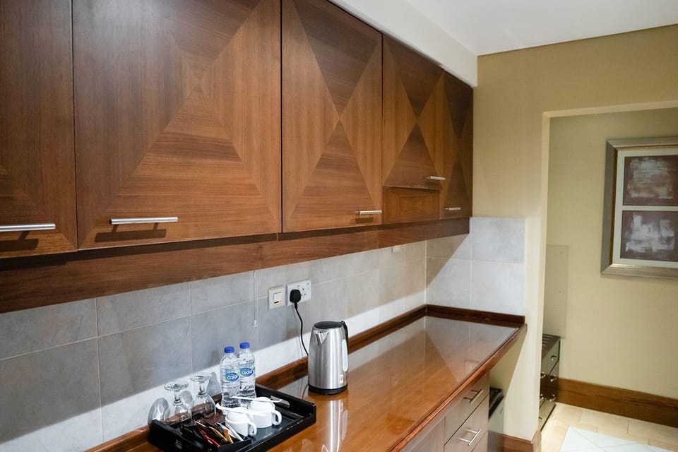 Classic Twin Room City View | Coffee and/or coffee maker