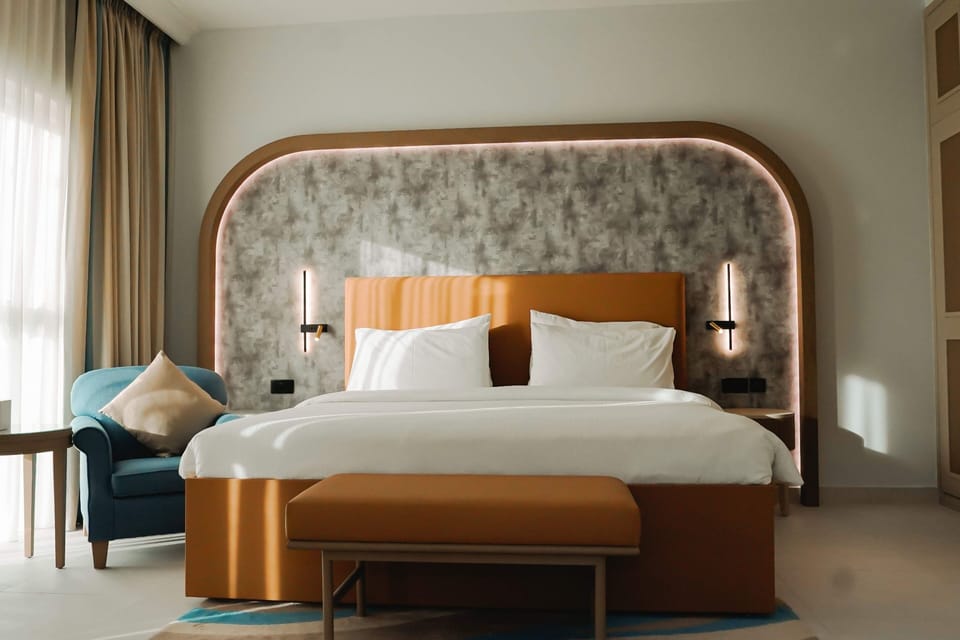 Minibar, in-room safe, desk, soundproofing