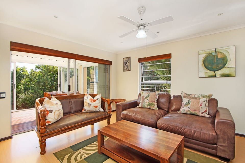 Self Catering - 3 Bedroom | Living area | Flat-screen TV