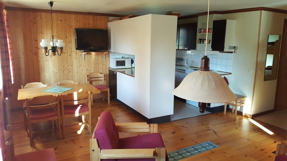 Cabin (Sheets, towels, cleaning not included)