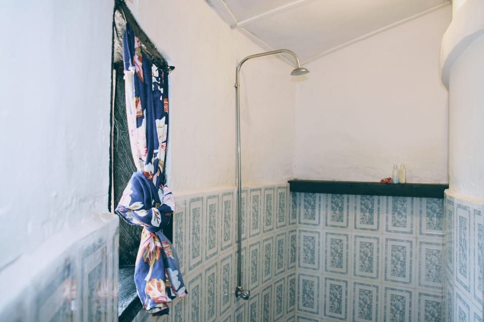 Basic Cabin, Private Bathroom | Bathroom | Shower, towels