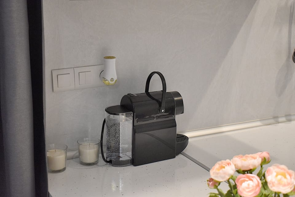 Room | Coffee and/or coffee maker