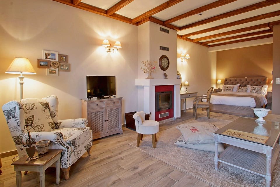 Almond House Suites Arachova - Adults Only Apartment hotel in Greece