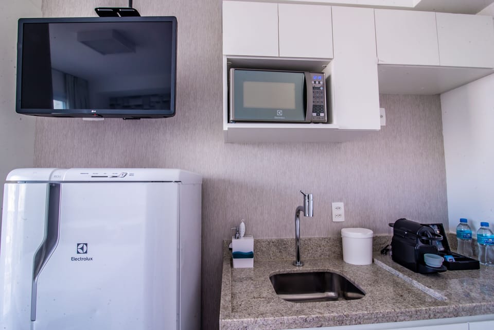 Mini-refrigerator