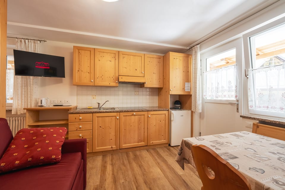 Standard Studio | Private kitchen | Shared fridge