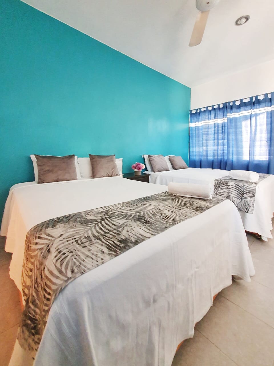 Business Room | Pillowtop beds, free WiFi, bed sheets