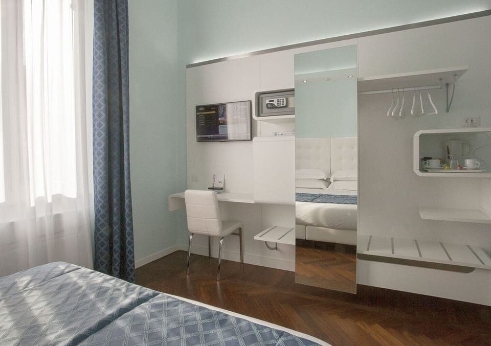 Deluxe Double Room | In-room safe, desk, laptop workspace, free WiFi