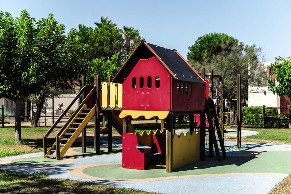 Children's play area - outdoor