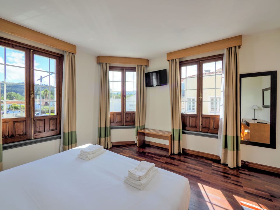 Standard Double Room, 1 Double Bed | Desk, laptop workspace, blackout drapes, free WiFi
