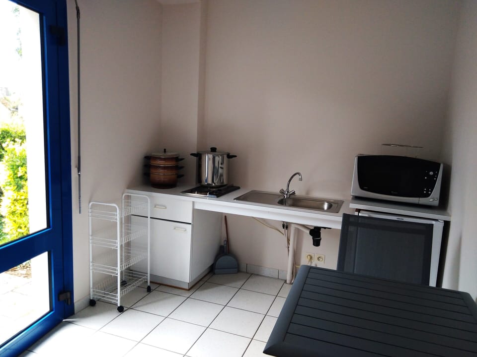 Studio | Private kitchen | Cookware/dishes/utensils