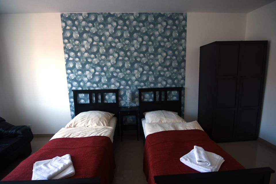 Townhome | 4 bedrooms, desk, free WiFi