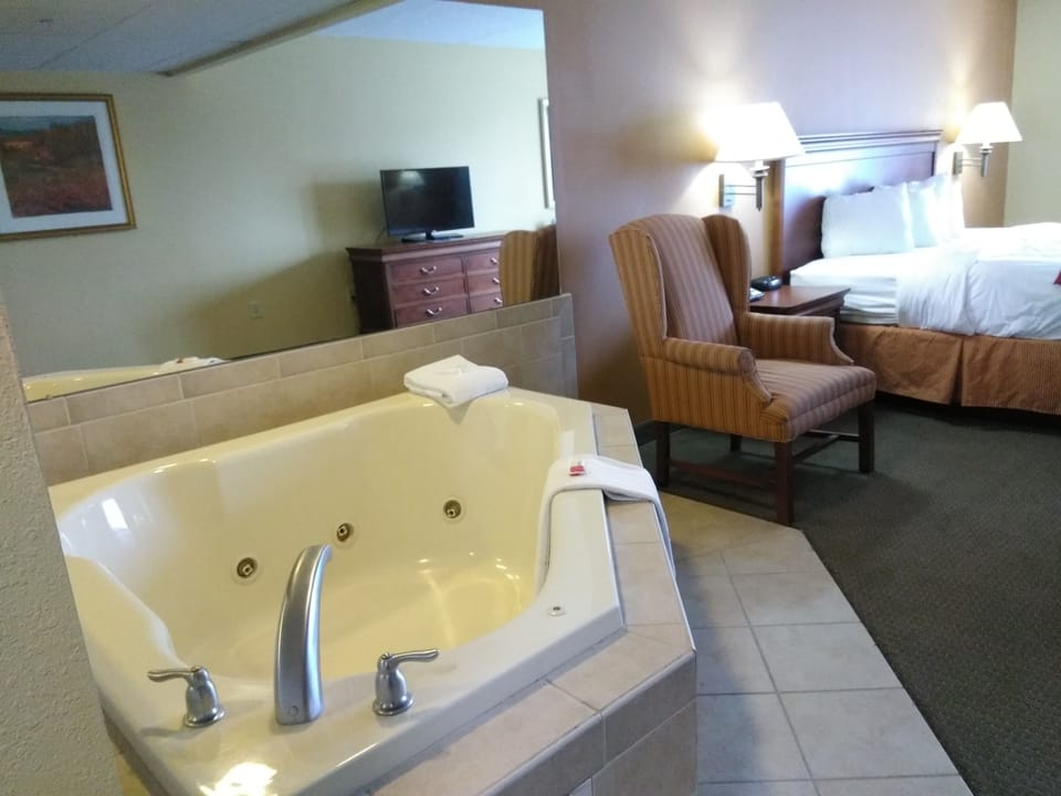 Jetted tub