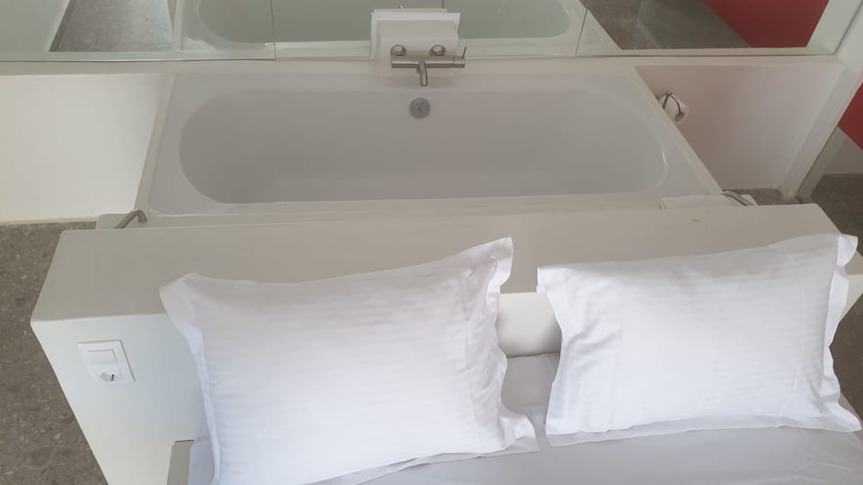 Acropolis view Suite | Room amenity