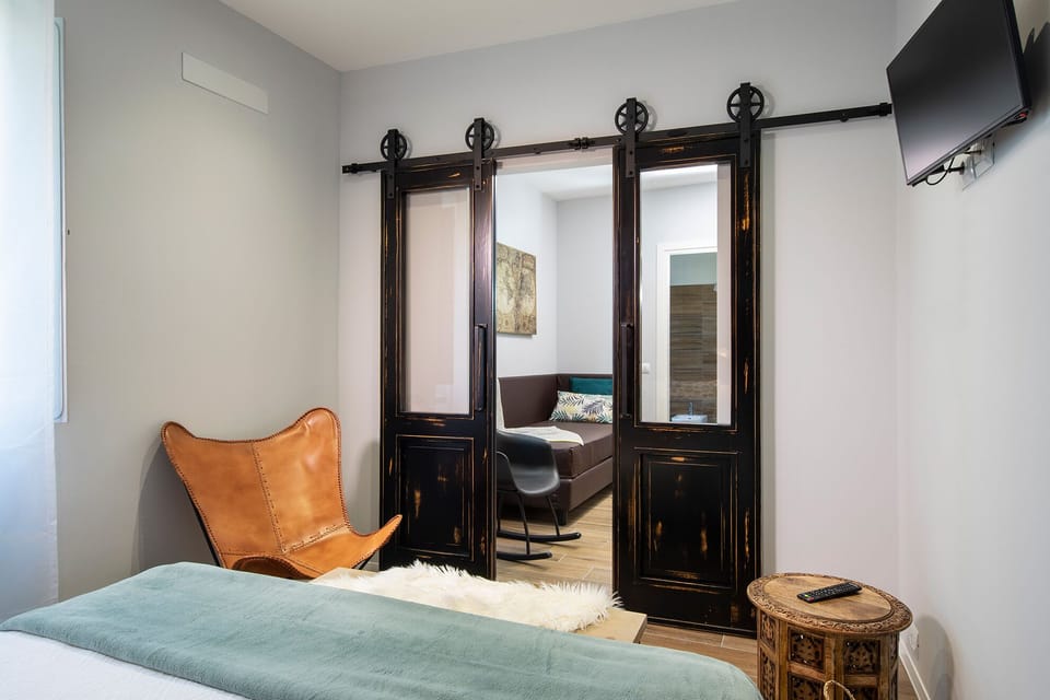 Exclusive Room | Down comforters, desk, free WiFi, bed sheets
