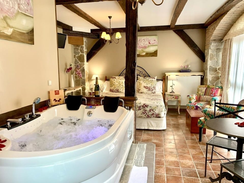 Suite, Hot Tub | Room amenity