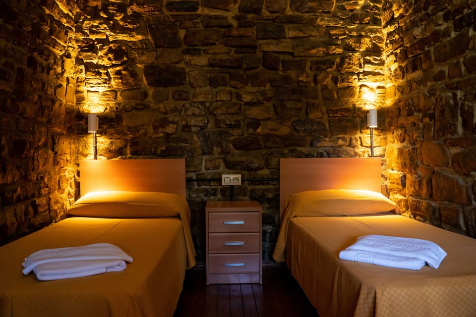 Rollaway beds, bed sheets