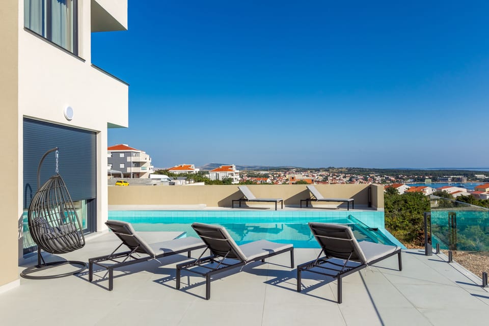 Sundeck
