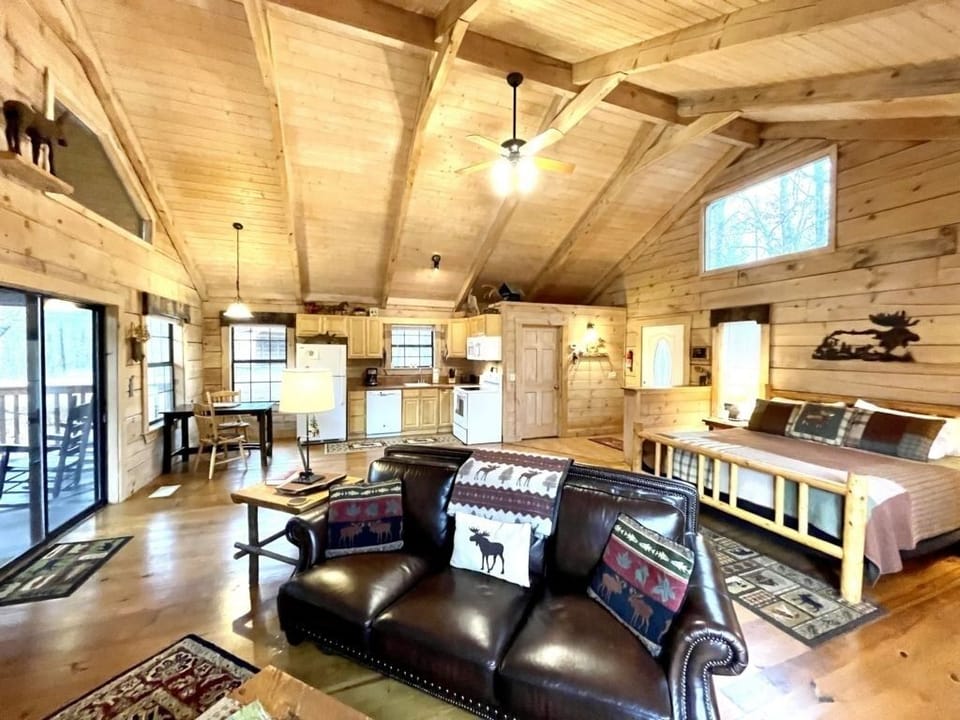 Studio | Living area