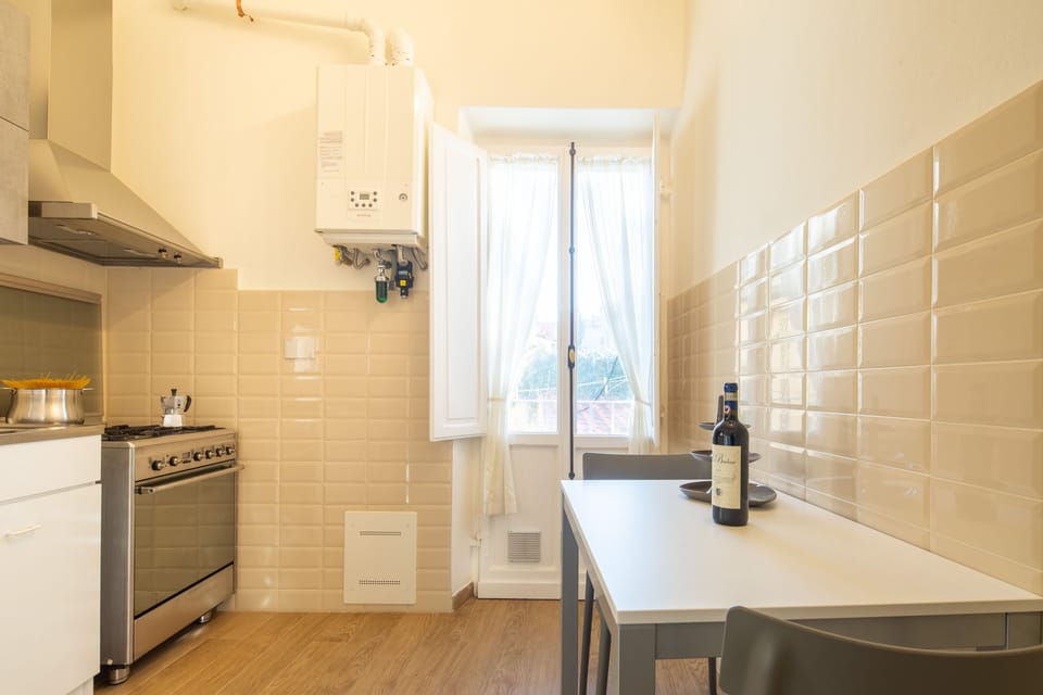 Comfort Apartment, 1 Bedroom | Private kitchen | Fridge, oven, stovetop, espresso maker