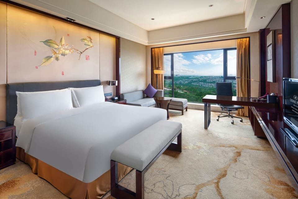 Minibar, in-room safe, desk, blackout drapes
