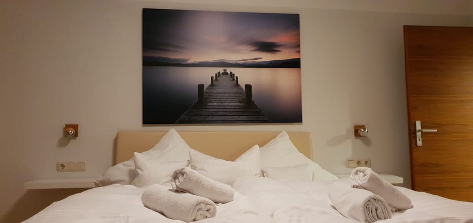 Junior Suite | Individually decorated, free WiFi, bed sheets