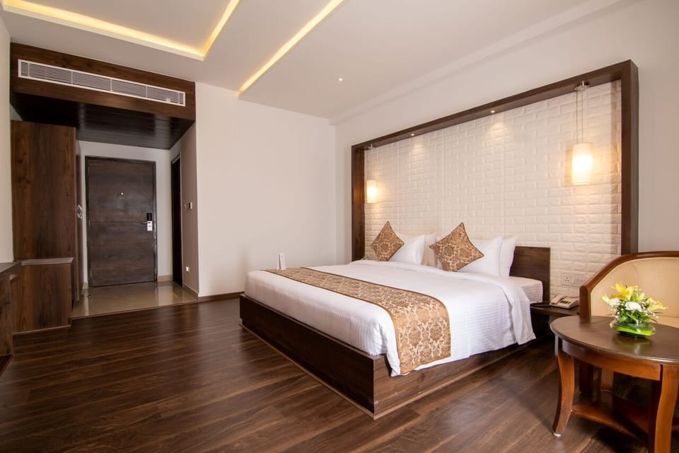 Premium Room | Memory foam beds, in-room safe, individually decorated, desk