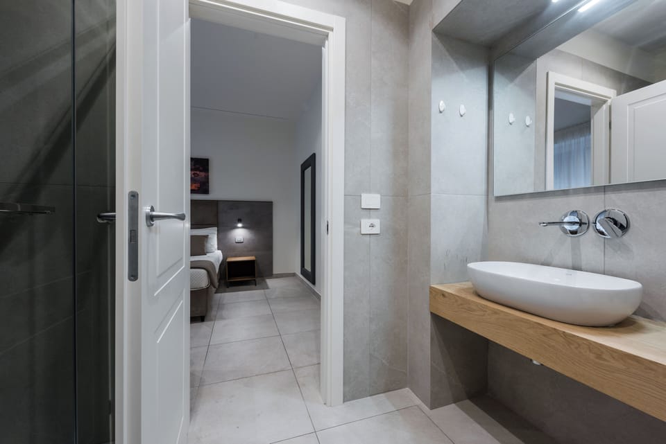 Standard Double or Twin Room, Balcony | Individually decorated, desk, laptop workspace, soundproofing
