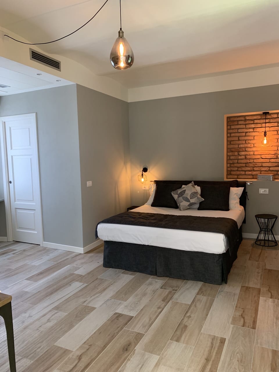 Double Room | Premium bedding, down comforters, pillowtop beds, minibar
