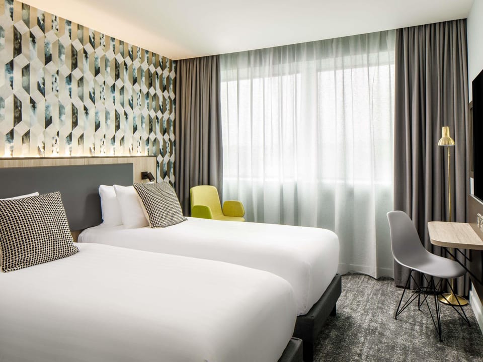 Classic Room, 2 Twin Beds | Egyptian cotton sheets, premium bedding, Select Comfort beds