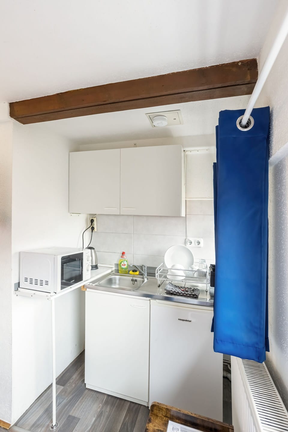 Basic Single Room | Private kitchen | Fridge, microwave, electric kettle