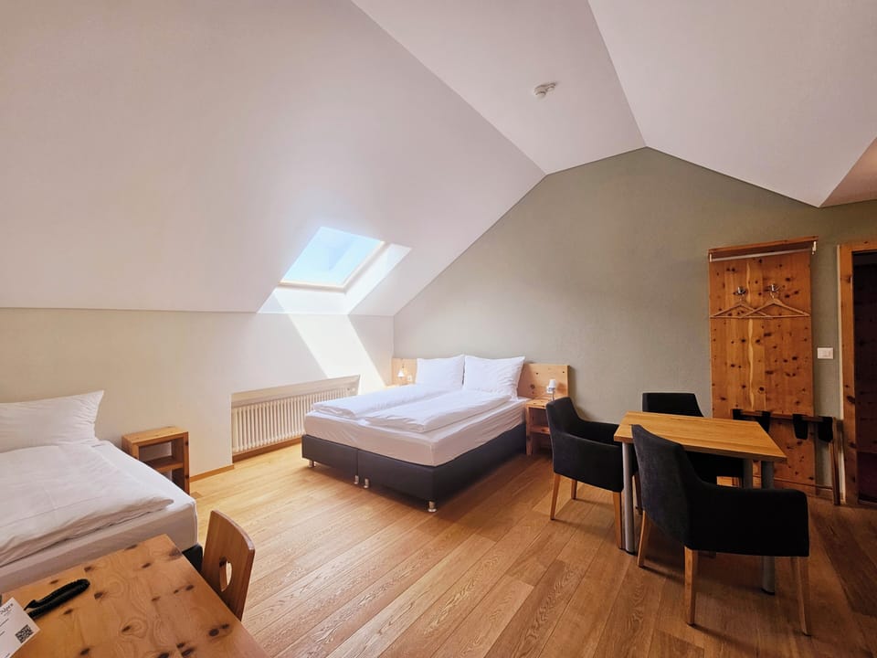 Triple Room | Minibar, desk, laptop workspace, WiFi (free)