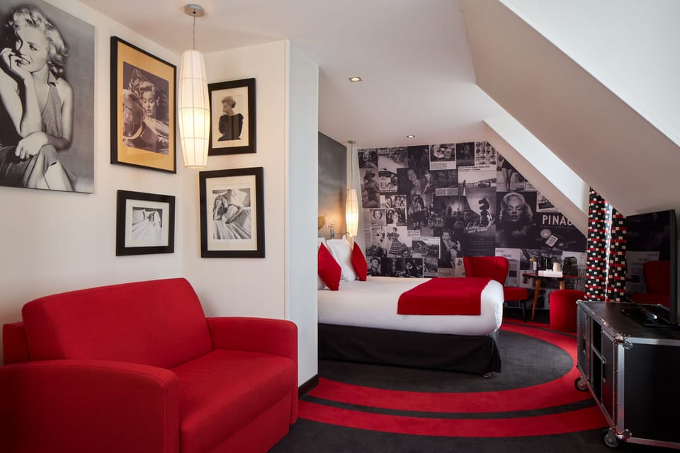 Suite (Prestige) | Premium bedding, minibar, in-room safe, individually decorated