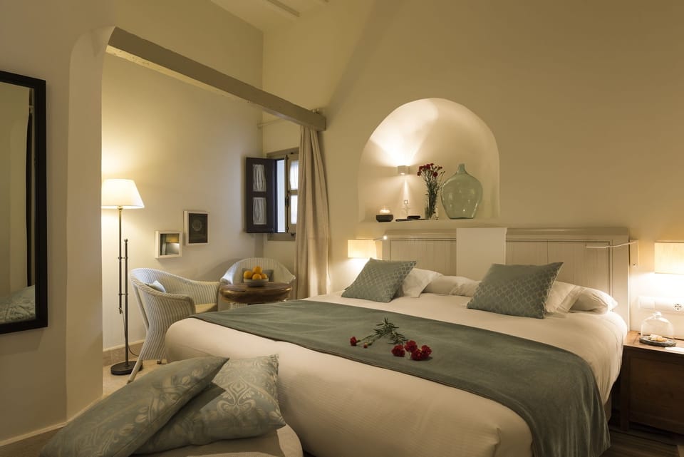 Superior Double Room | Egyptian cotton sheets, hypo-allergenic bedding, down comforters
