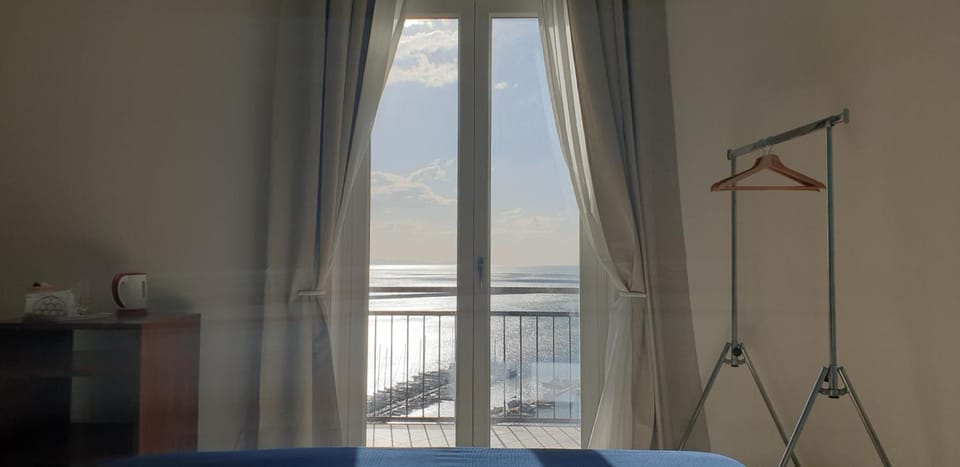 Hypo-allergenic bedding, down comforters, memory foam beds, desk