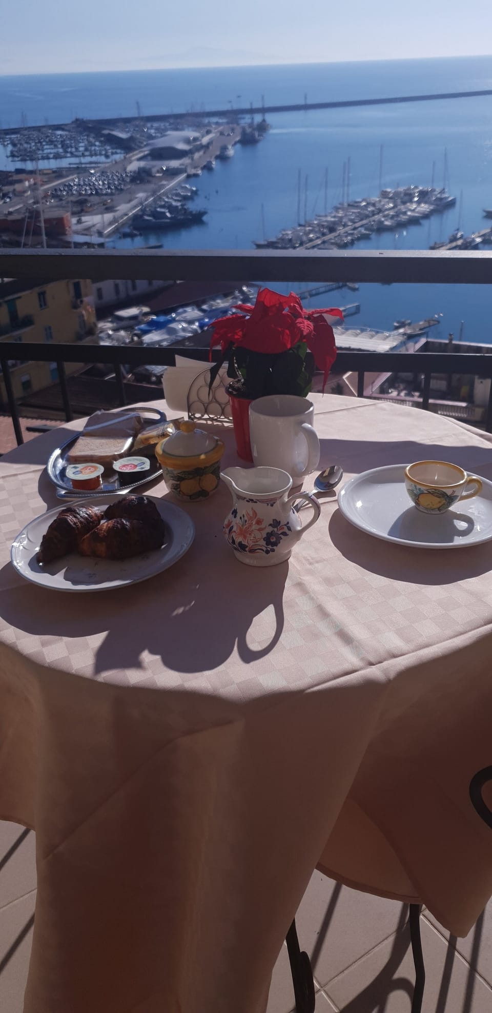 Free daily full breakfast