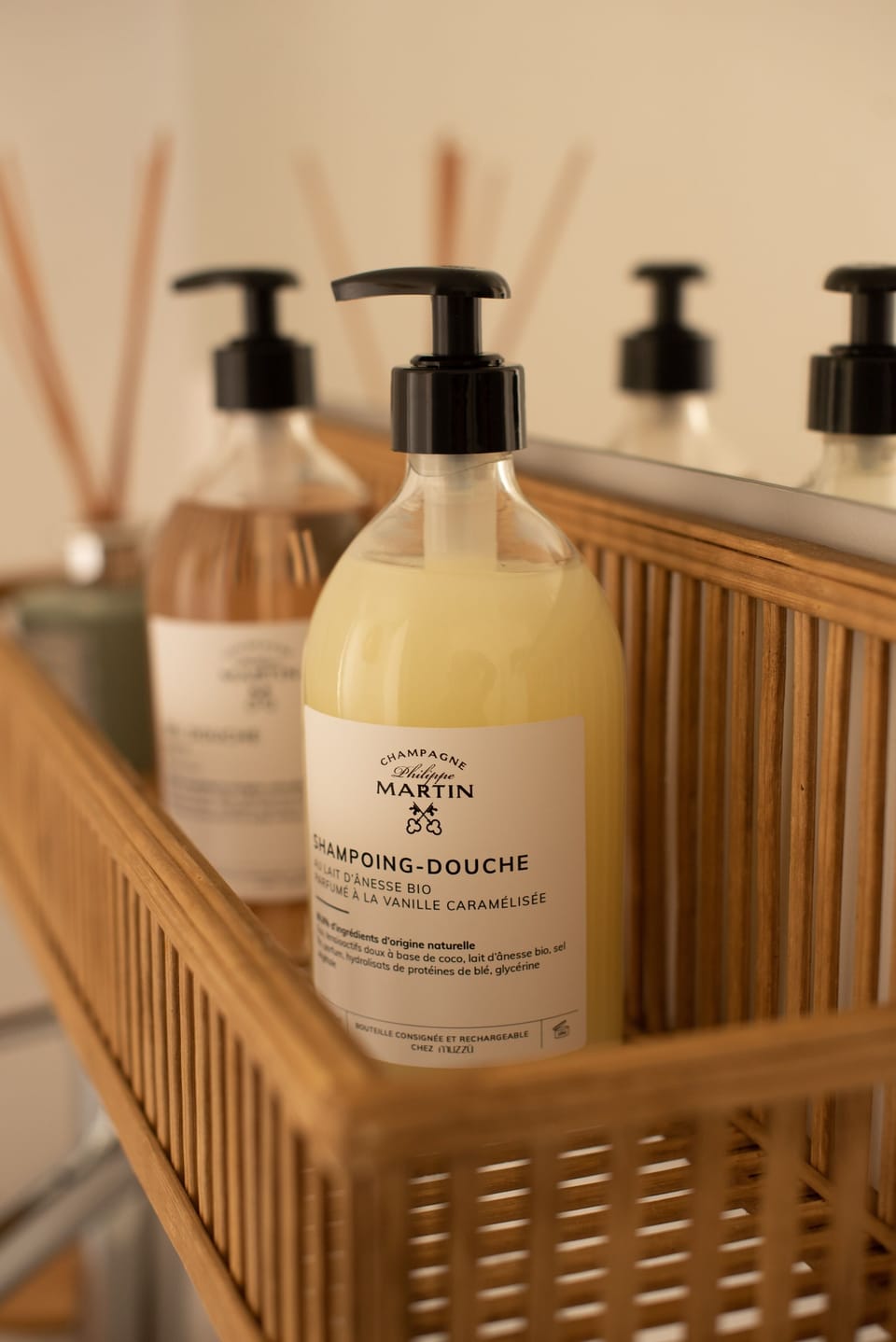 Standard Suite | Bathroom | Shower, eco-friendly toiletries