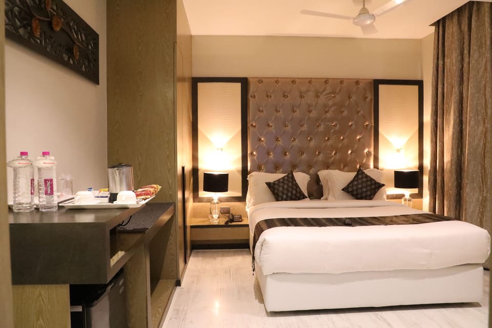 Executive Room | 1 bedroom, hypo-allergenic bedding available, in-room safe