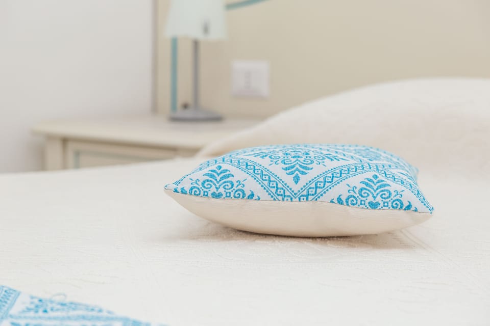 Family Room, Patio, Garden Area | Minibar, in-room safe, individually furnished, desk