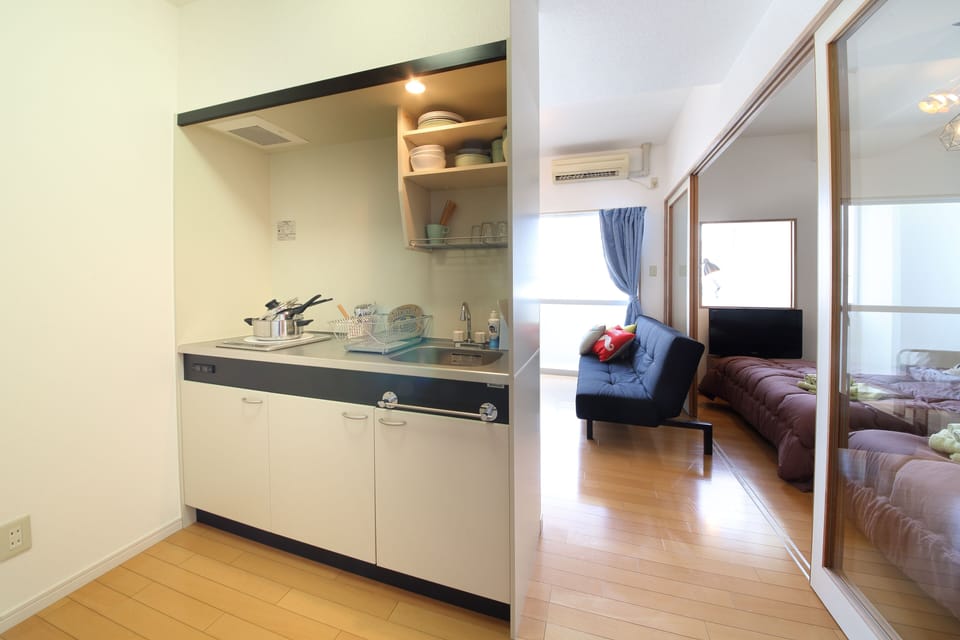 1 Bedroom Apartment | Private kitchenette | Fridge, microwave, stovetop, electric kettle