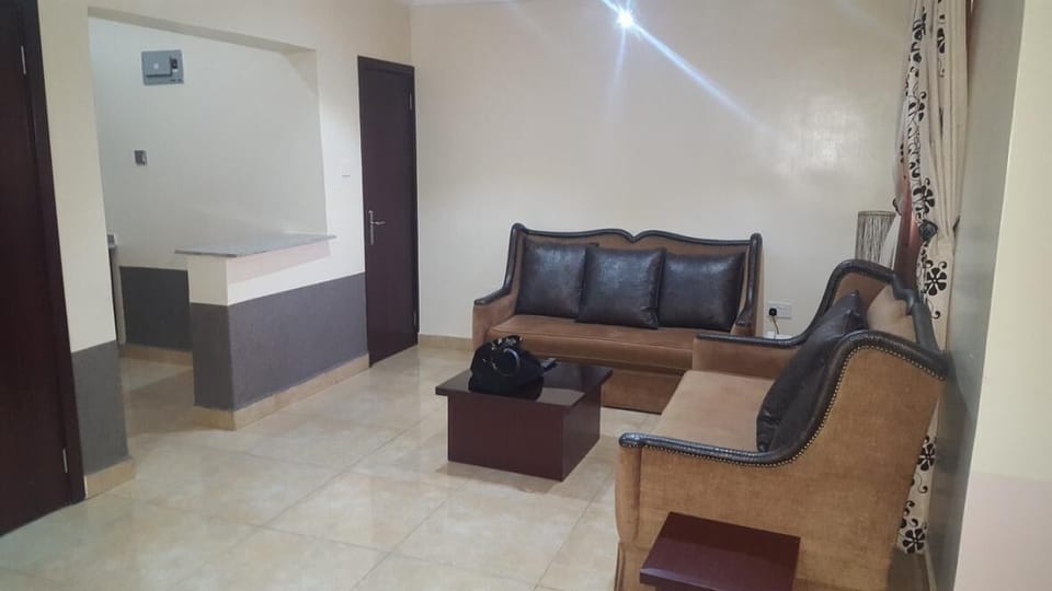 Executive Room | Living room | TV