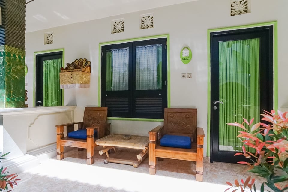 Triple Room | Living area